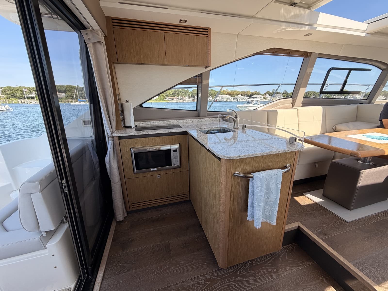 2017 Sea Ray 460 Sundancer