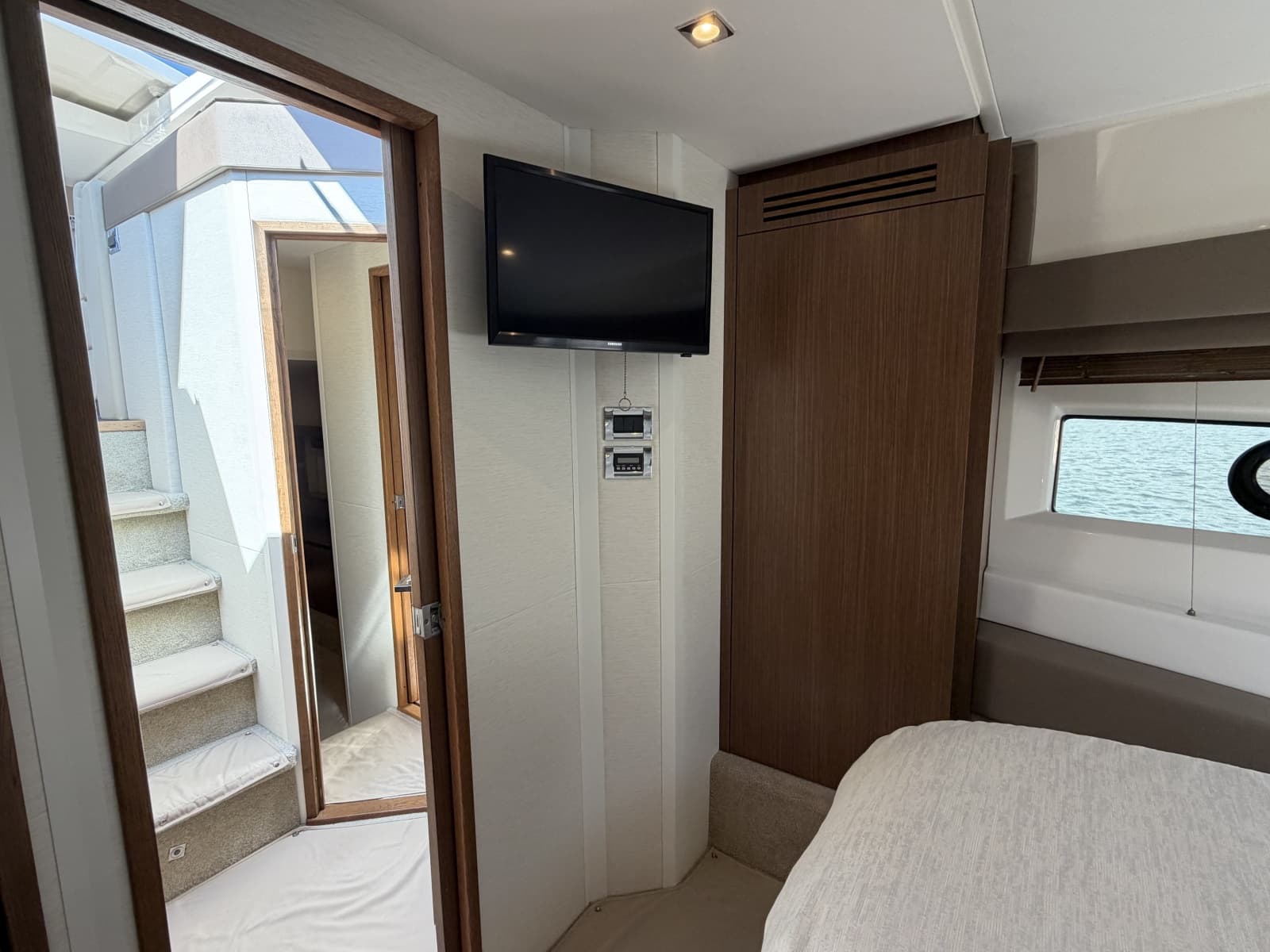 2017 Sea Ray 460 Sundancer