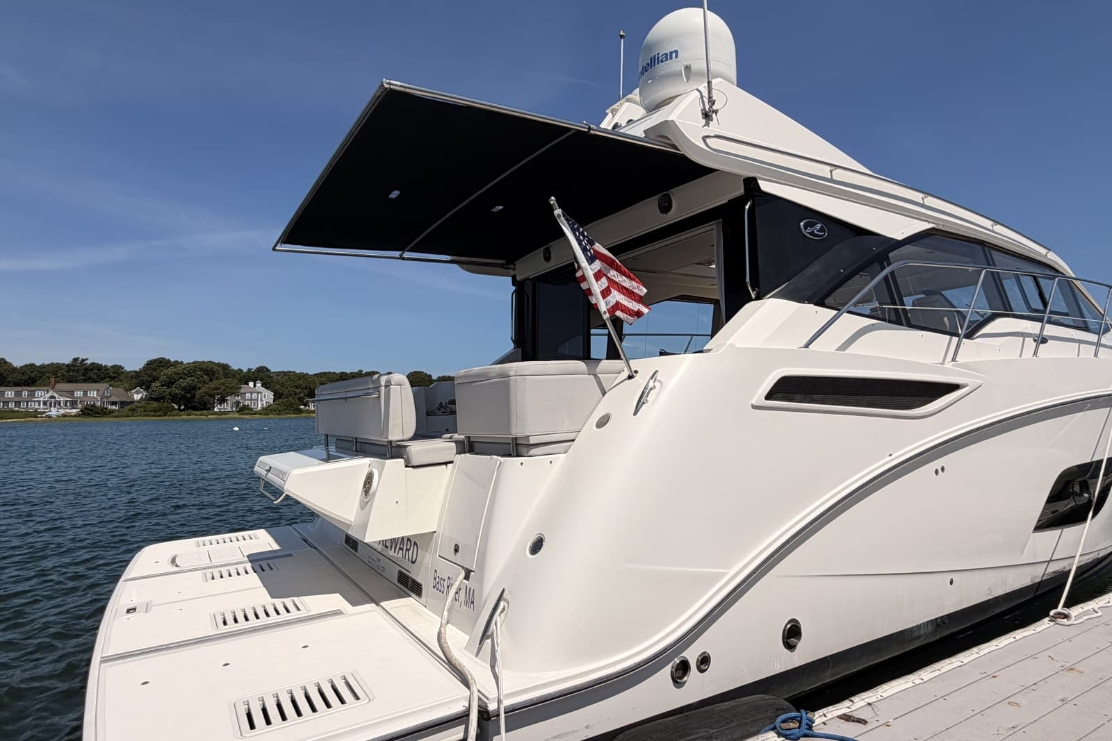 2017 Sea Ray 460 Sundancer