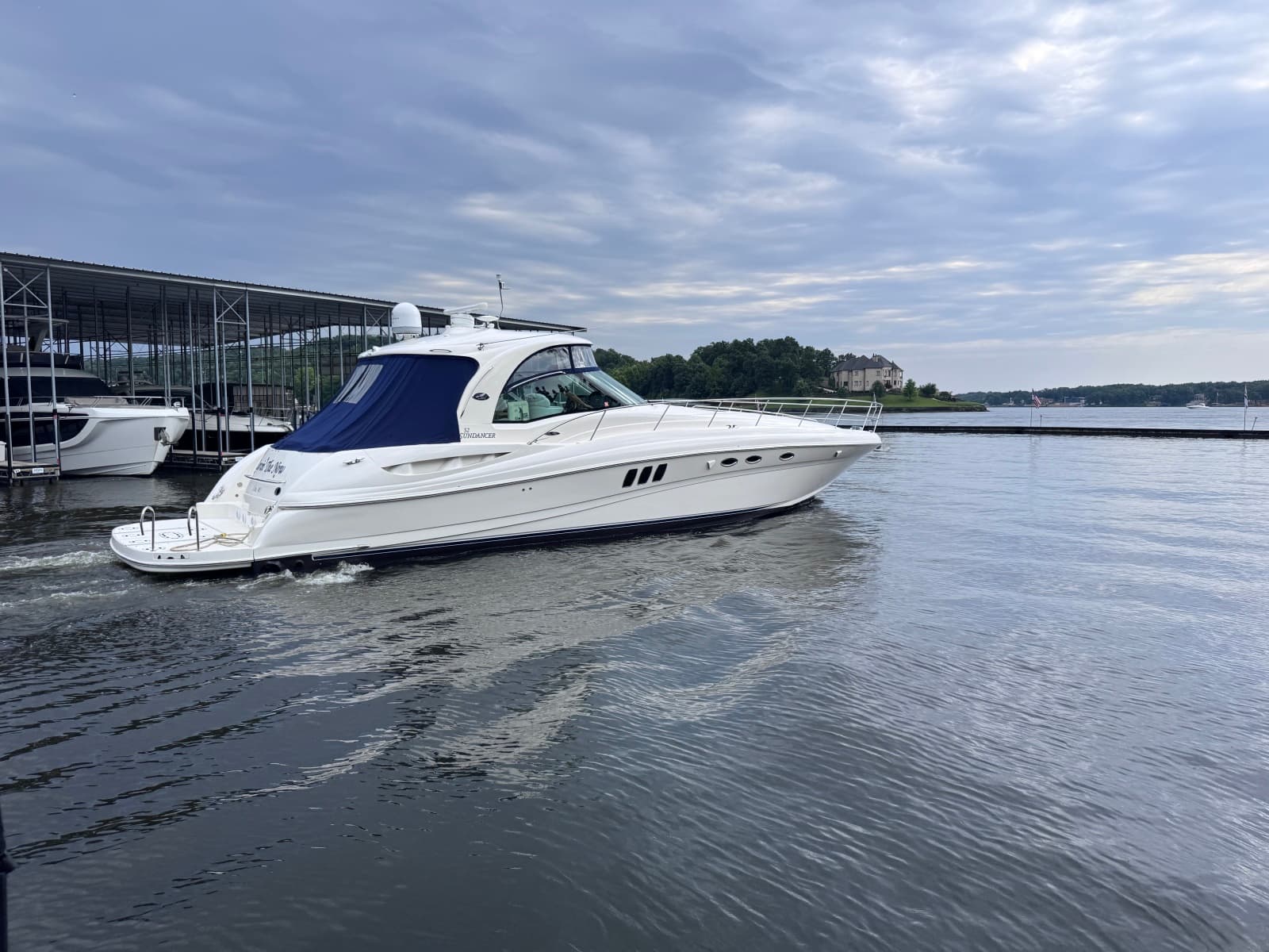 2007 Sea Ray 52 SUNDANCER