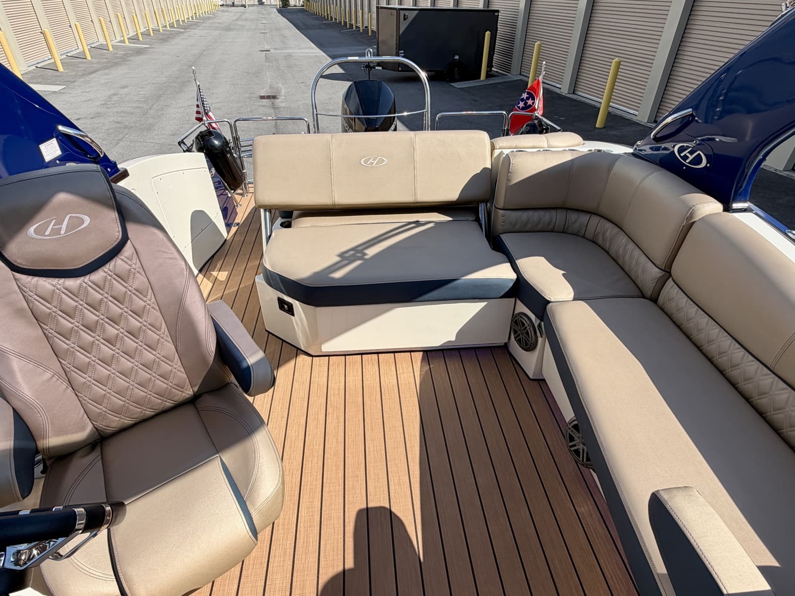 2019 Harris Crowne 250 SL Tritoon