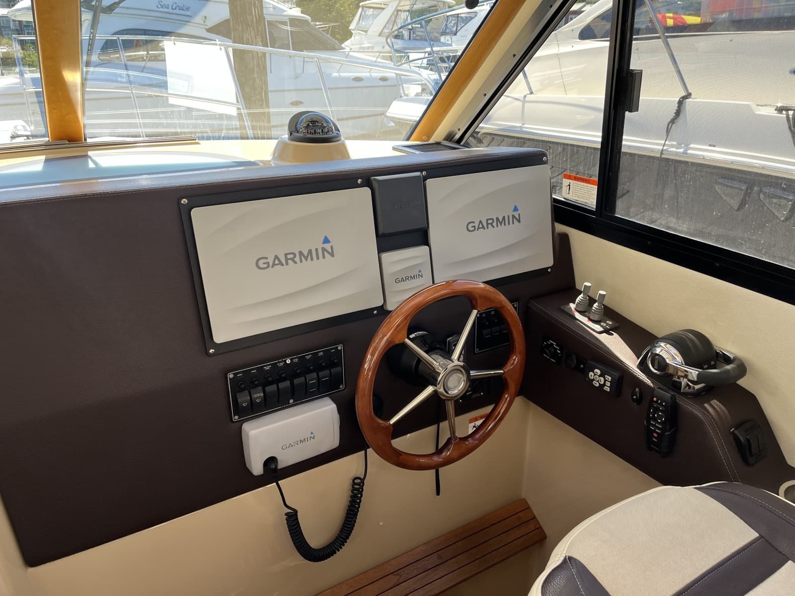 2014 Cutwater C-30 Sedan