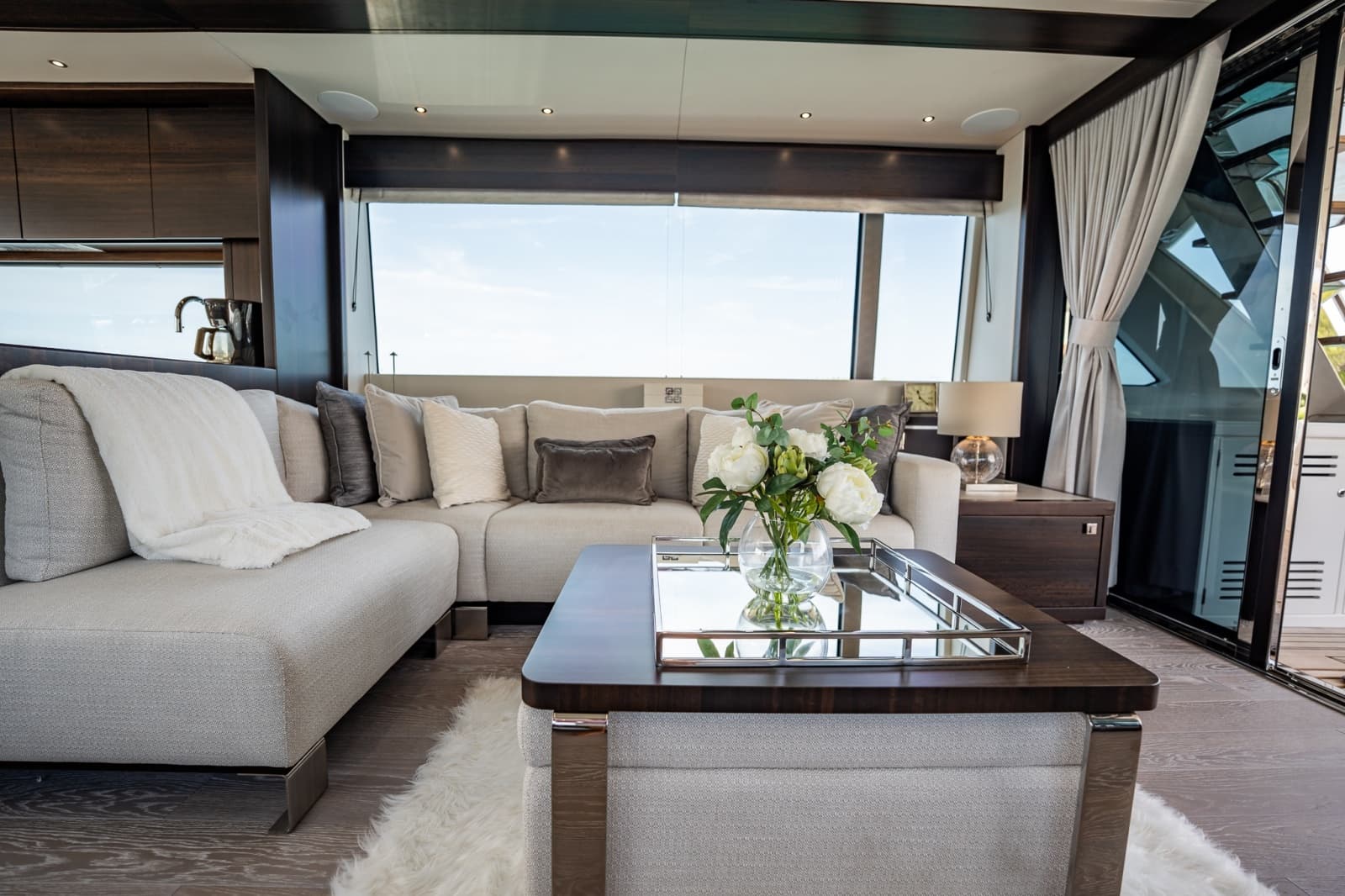 2025 Sunseeker 76 Yacht