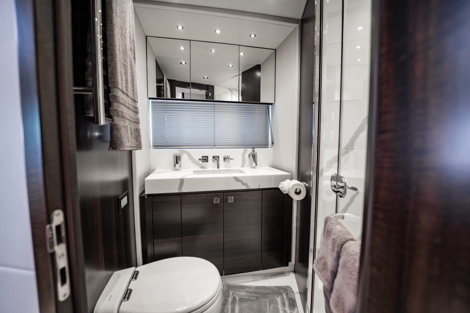 2025 Sunseeker 76 Yacht