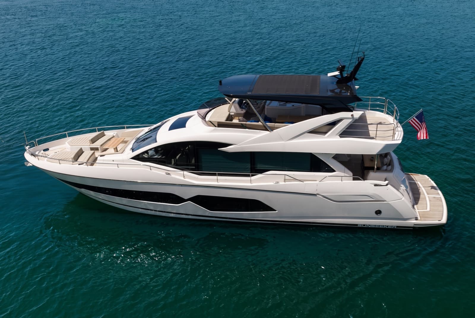 2025 Sunseeker 76 Yacht
