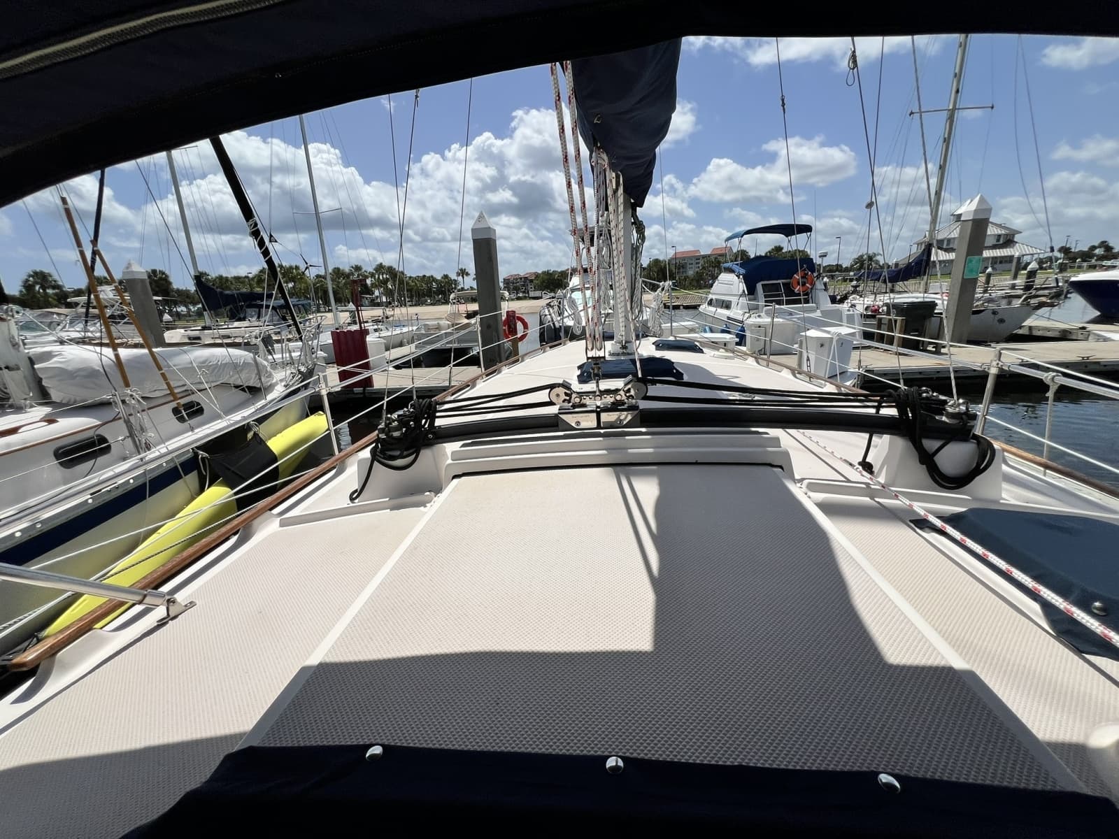 1987 Island Packet 31