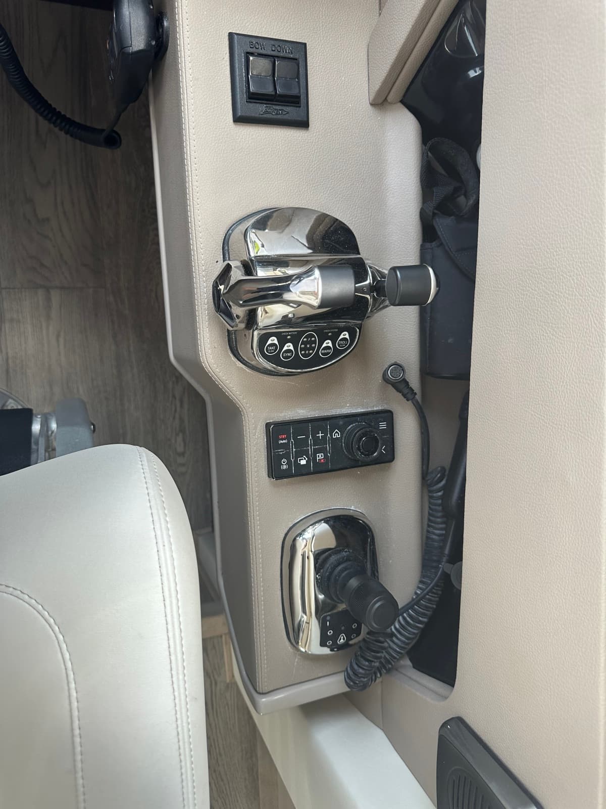 2018 Sea Ray L650 Fly