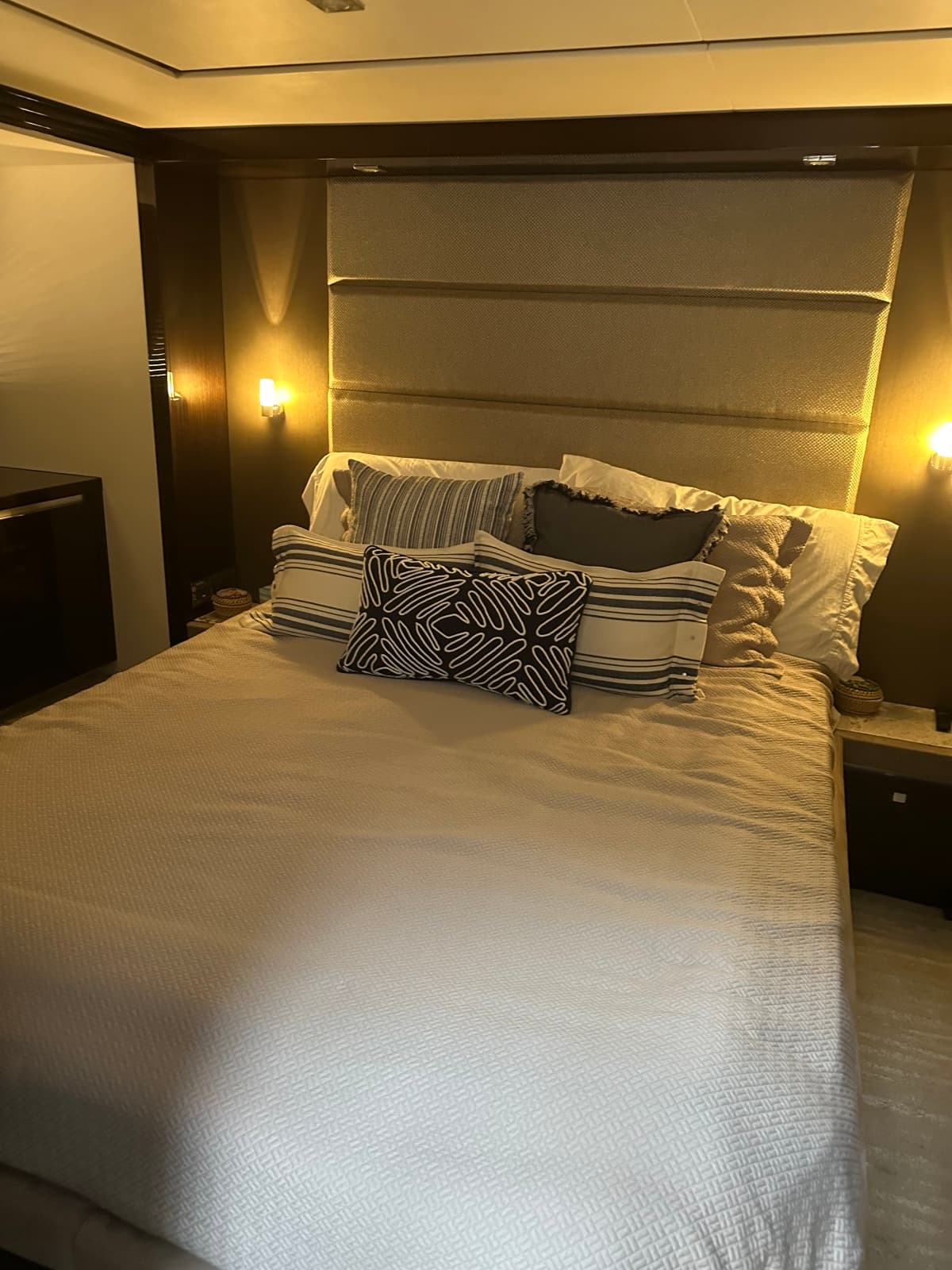 2018 Sea Ray L650 Fly