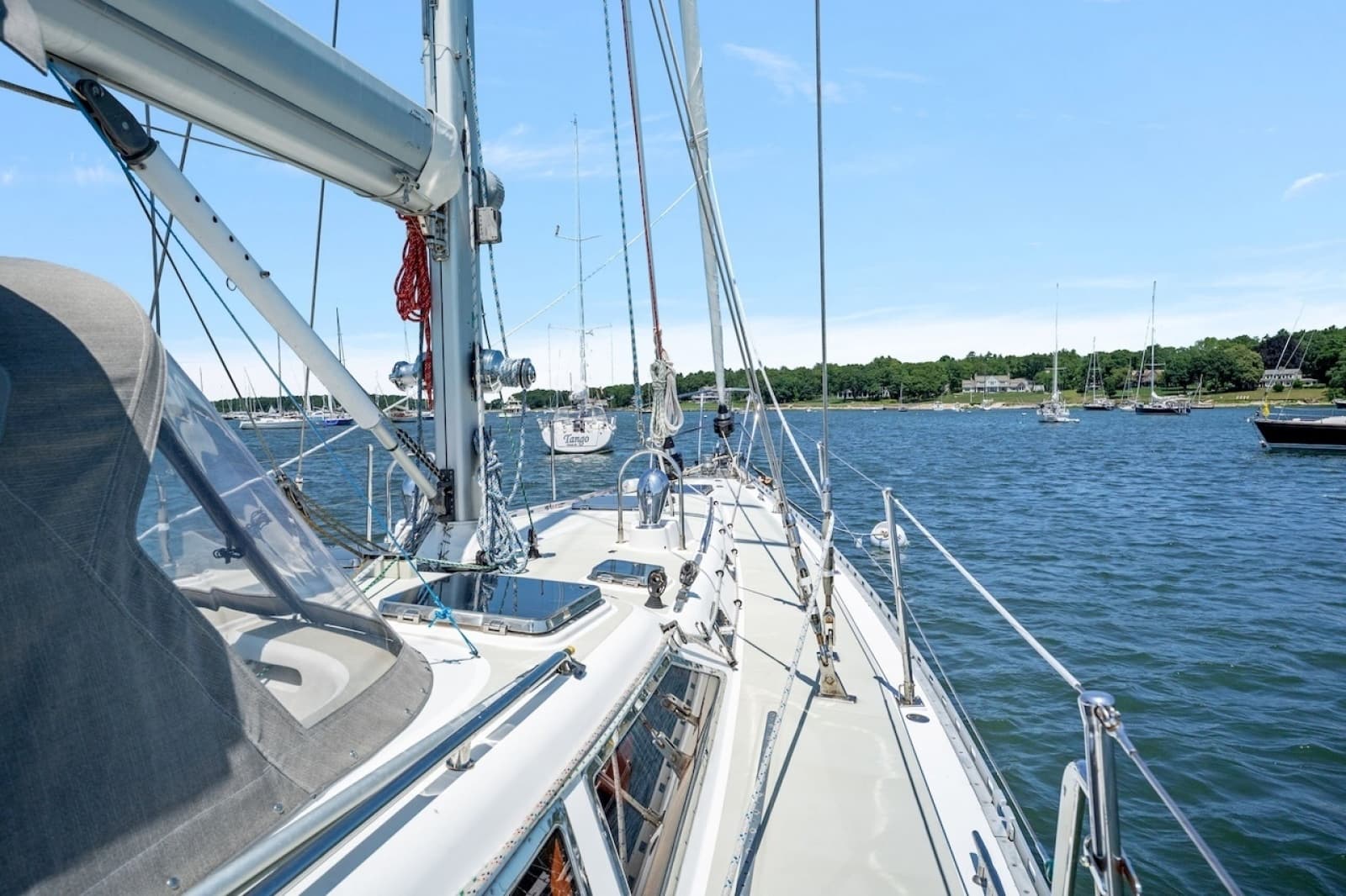 2005 Hylas 54