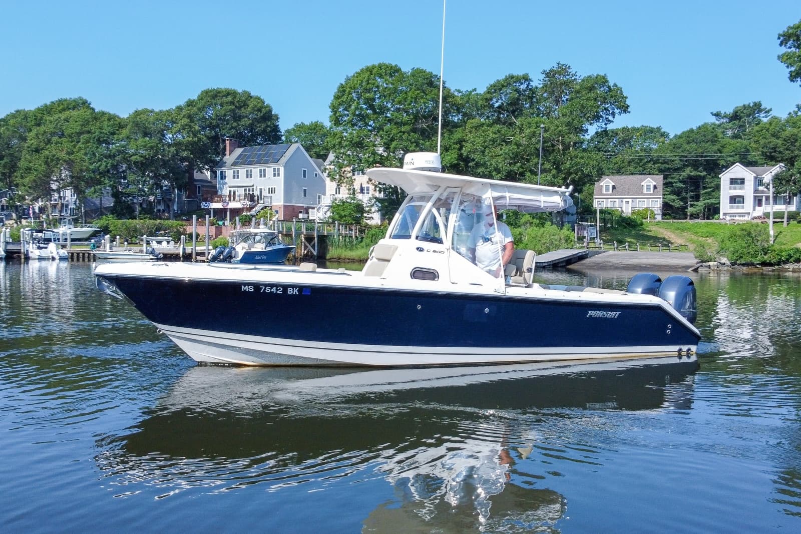 2018 Pursuit C 260