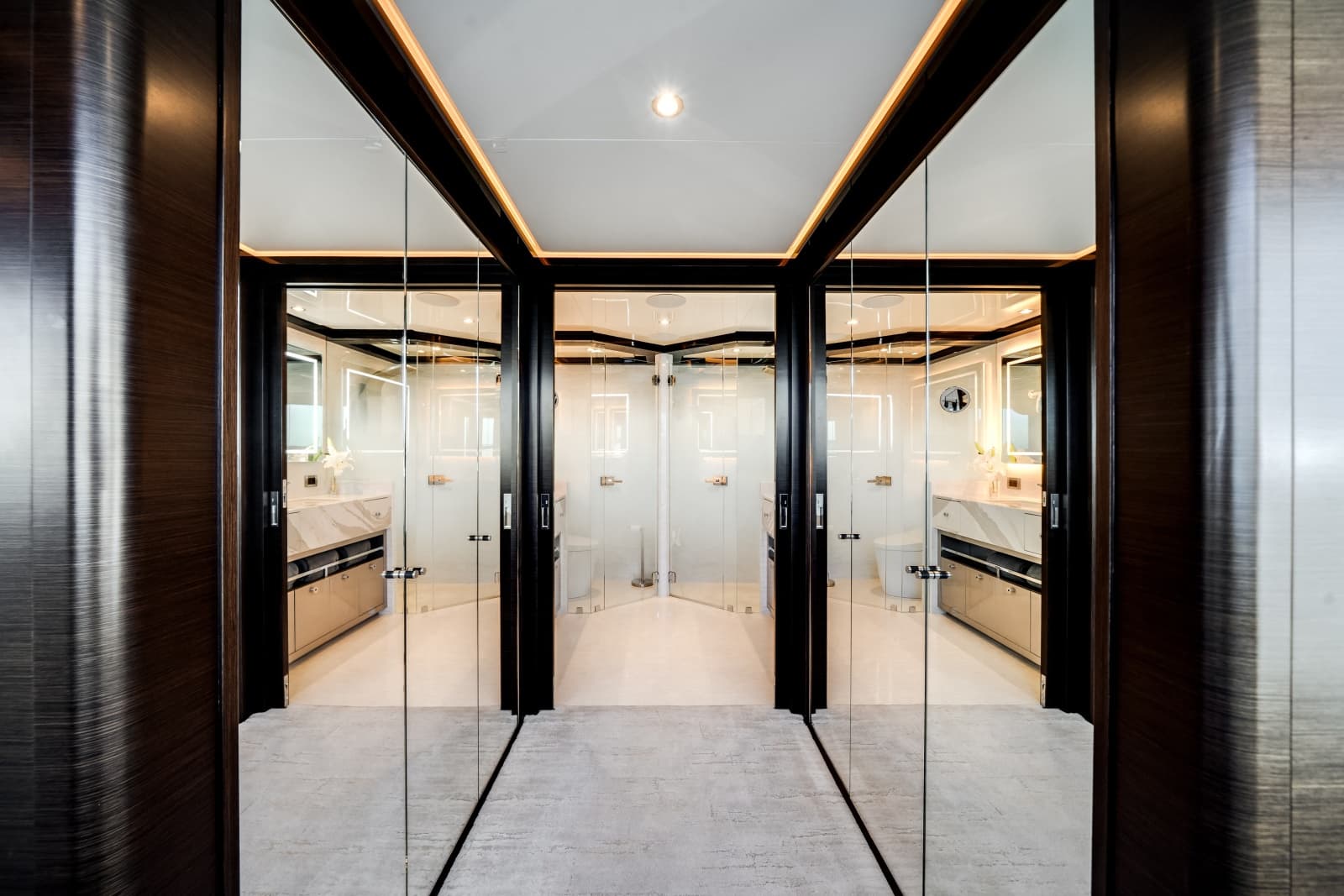 Master Closet Ensuite Bath