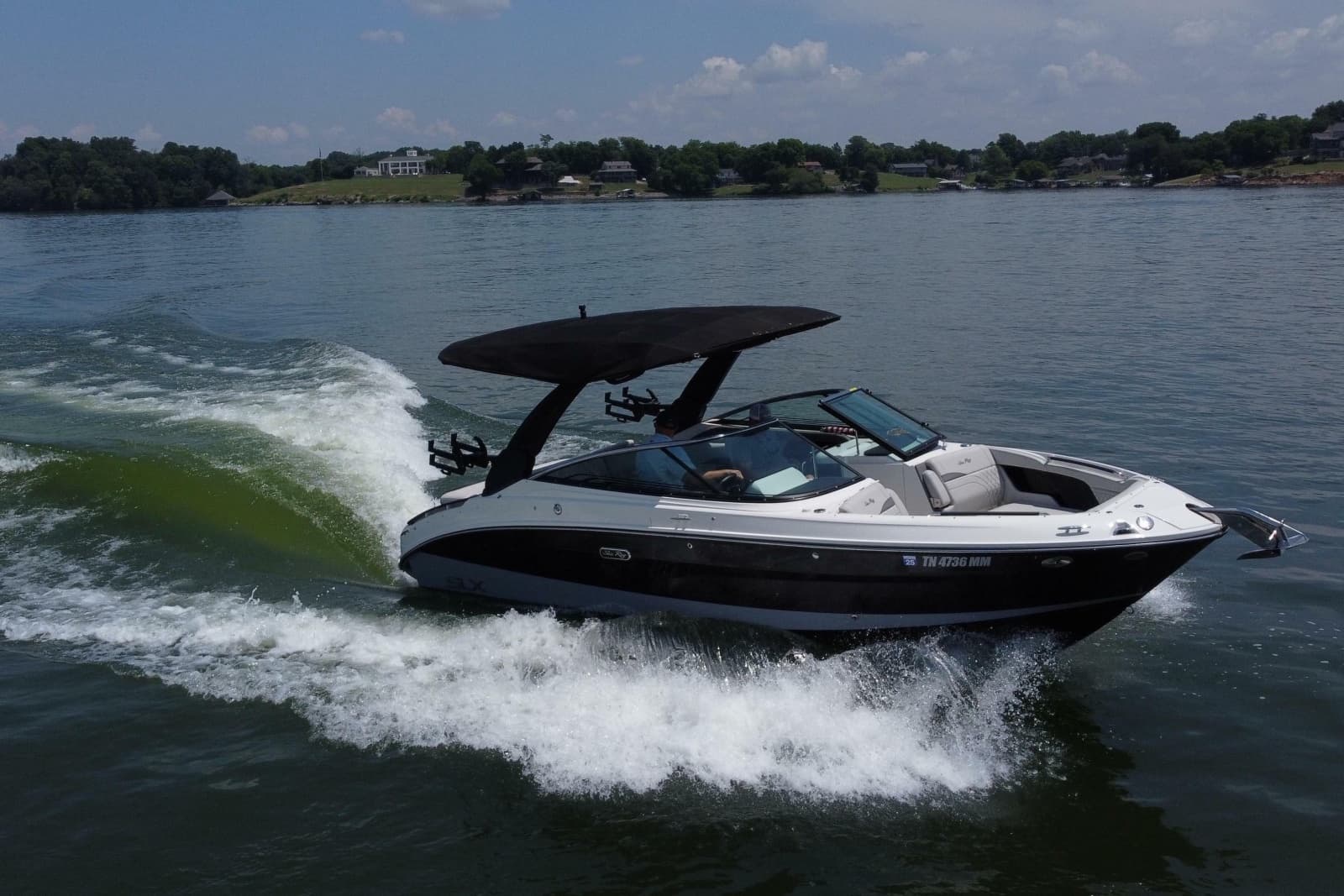 2023 Sea Ray SLX 260 Surf