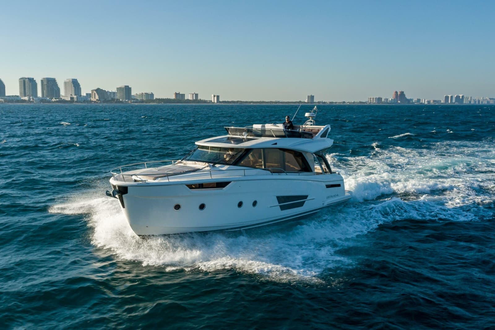 2022 Greenline 45 Fly