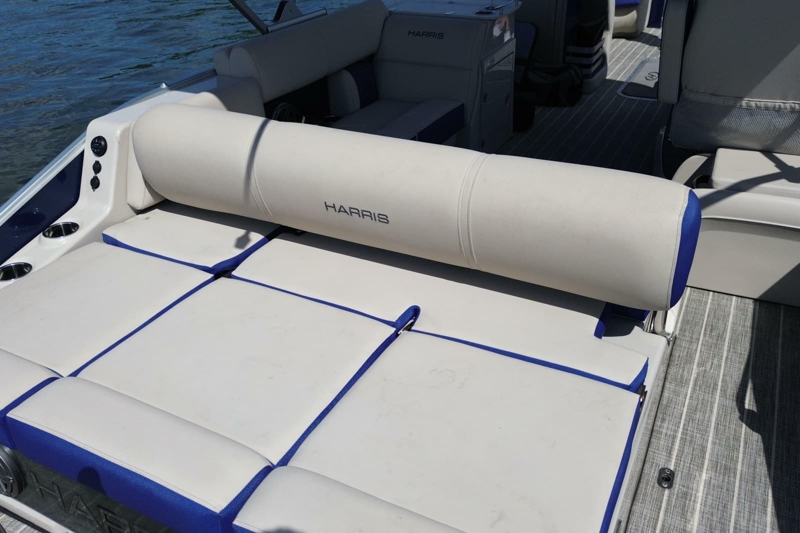 2022 Harris Grand Mariner 250