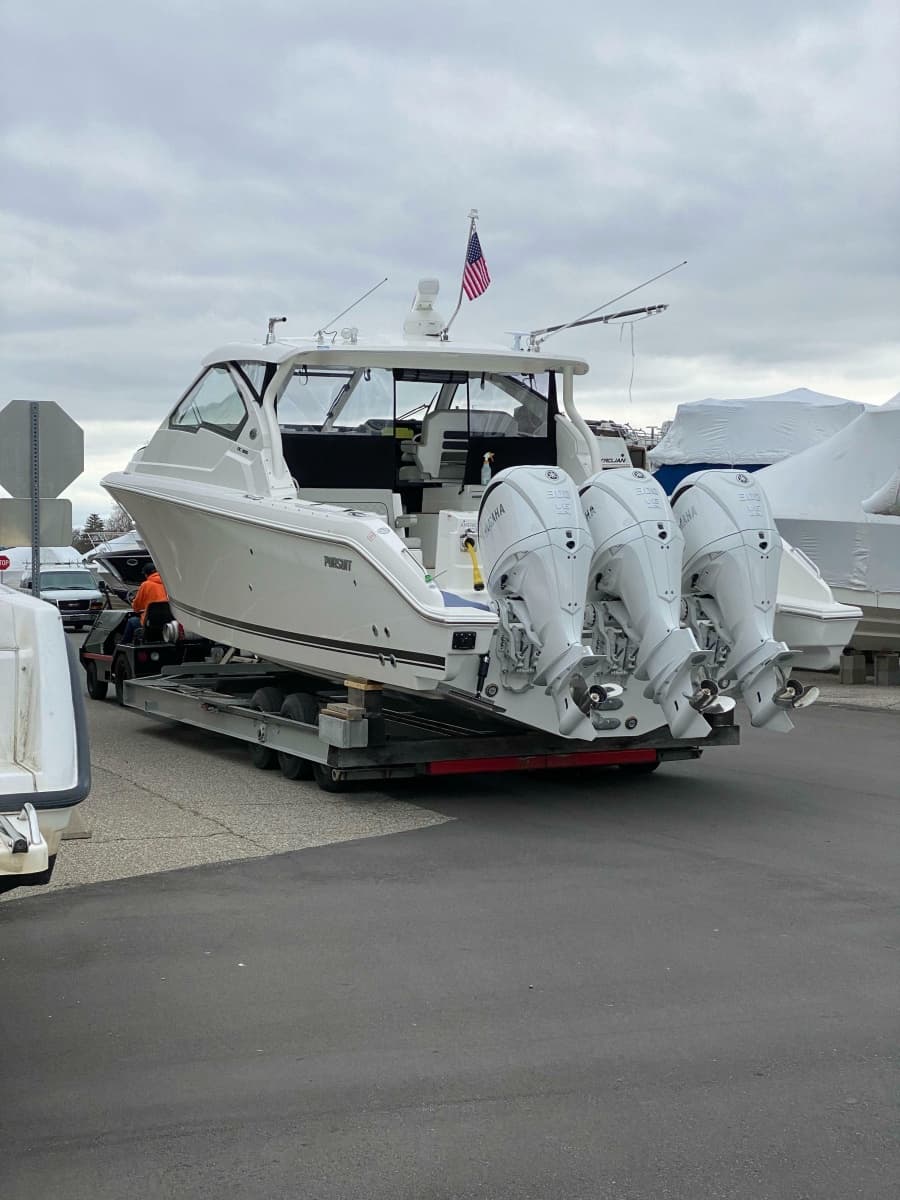 2022 Pursuit DC 365 Dual Console