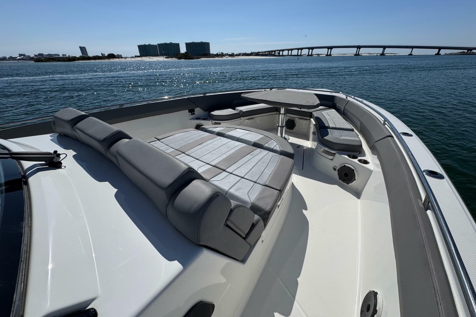 2021 Boston Whaler 420 Outrage