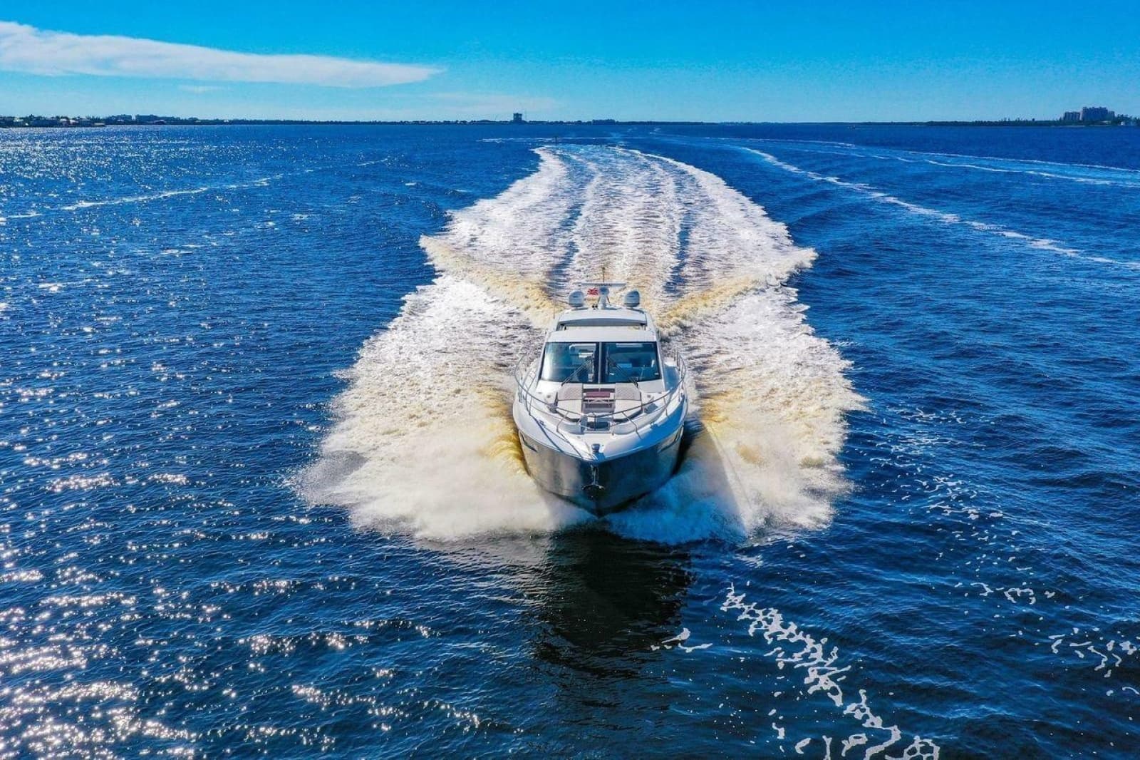 2020 Cruisers Yachts 50 Cantius