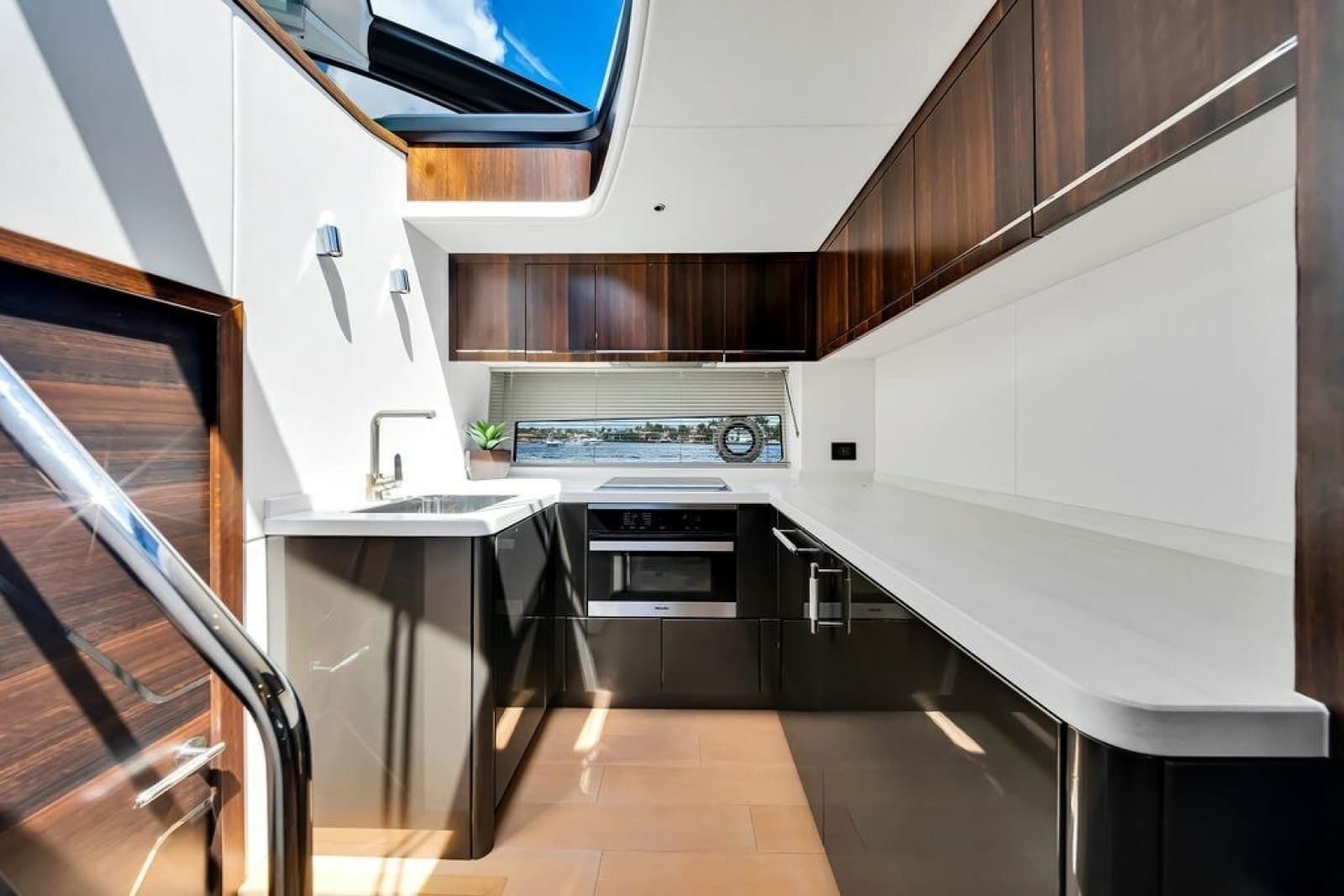 2020 Sunseeker Predator 60 EVO