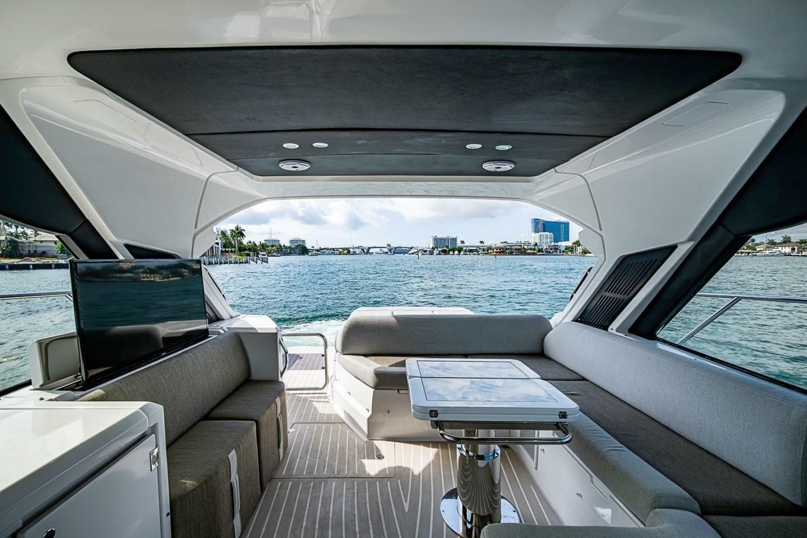2019 Azimut Atlantis 51