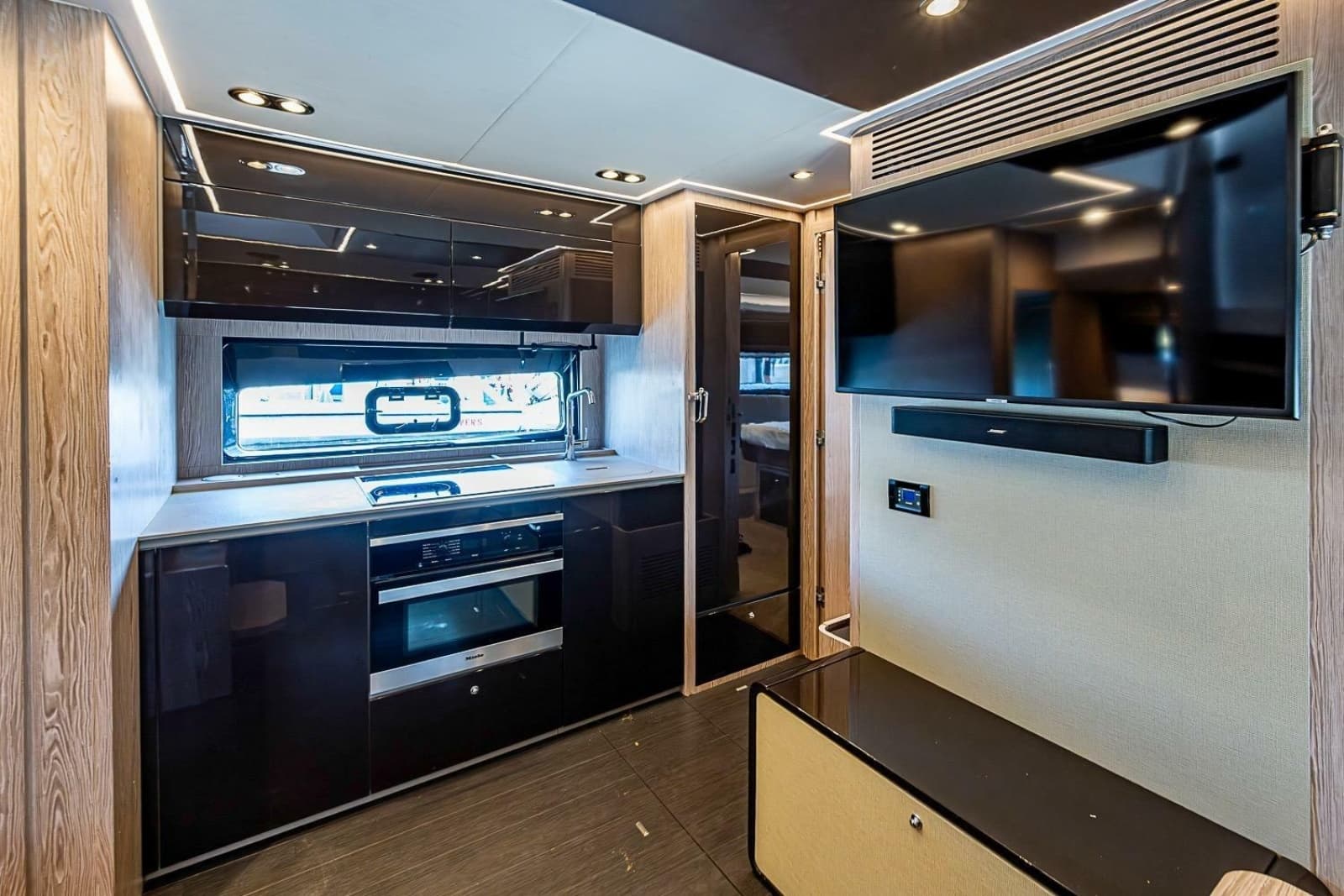 2019 Azimut Atlantis 51