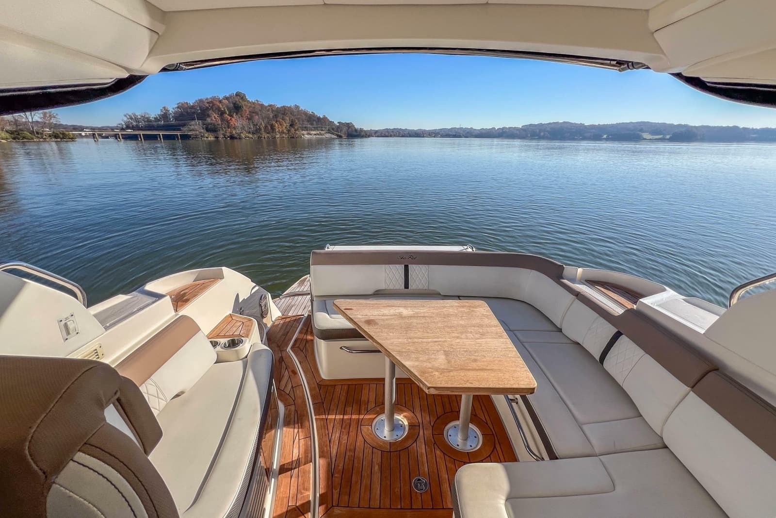 2018 Sea Ray Sundancer 350 Coupe