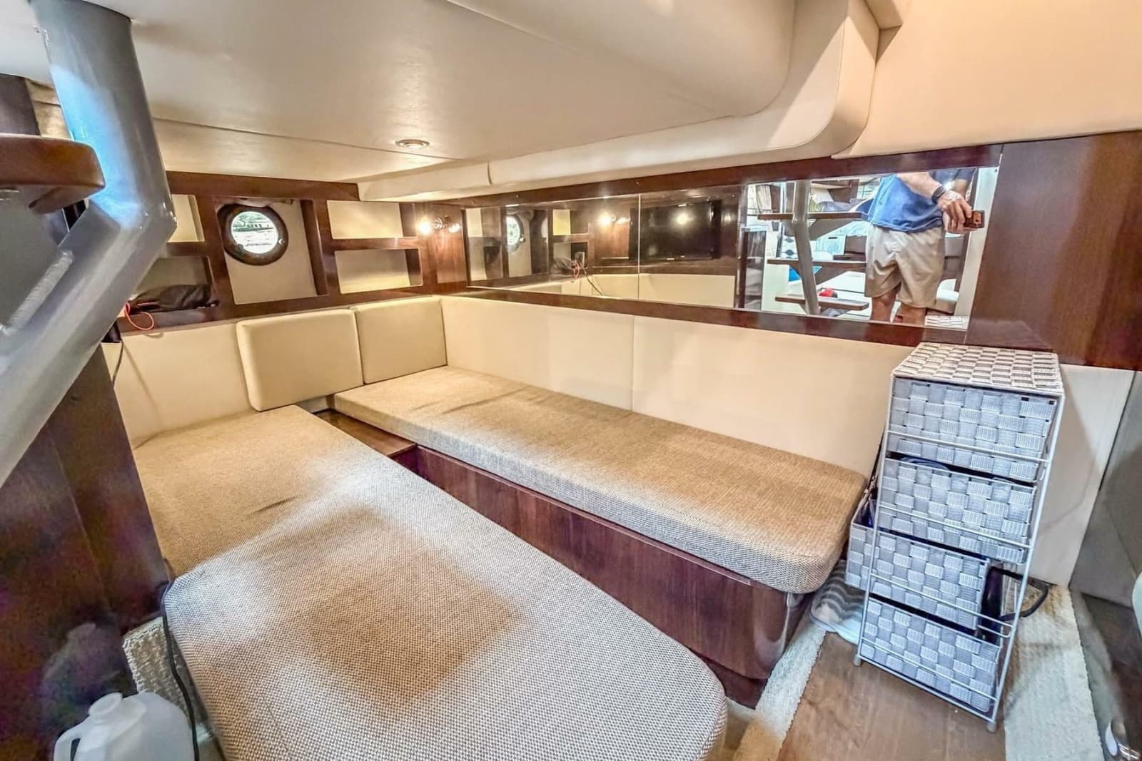 2017 Sea Ray Sundancer 350 Coupe