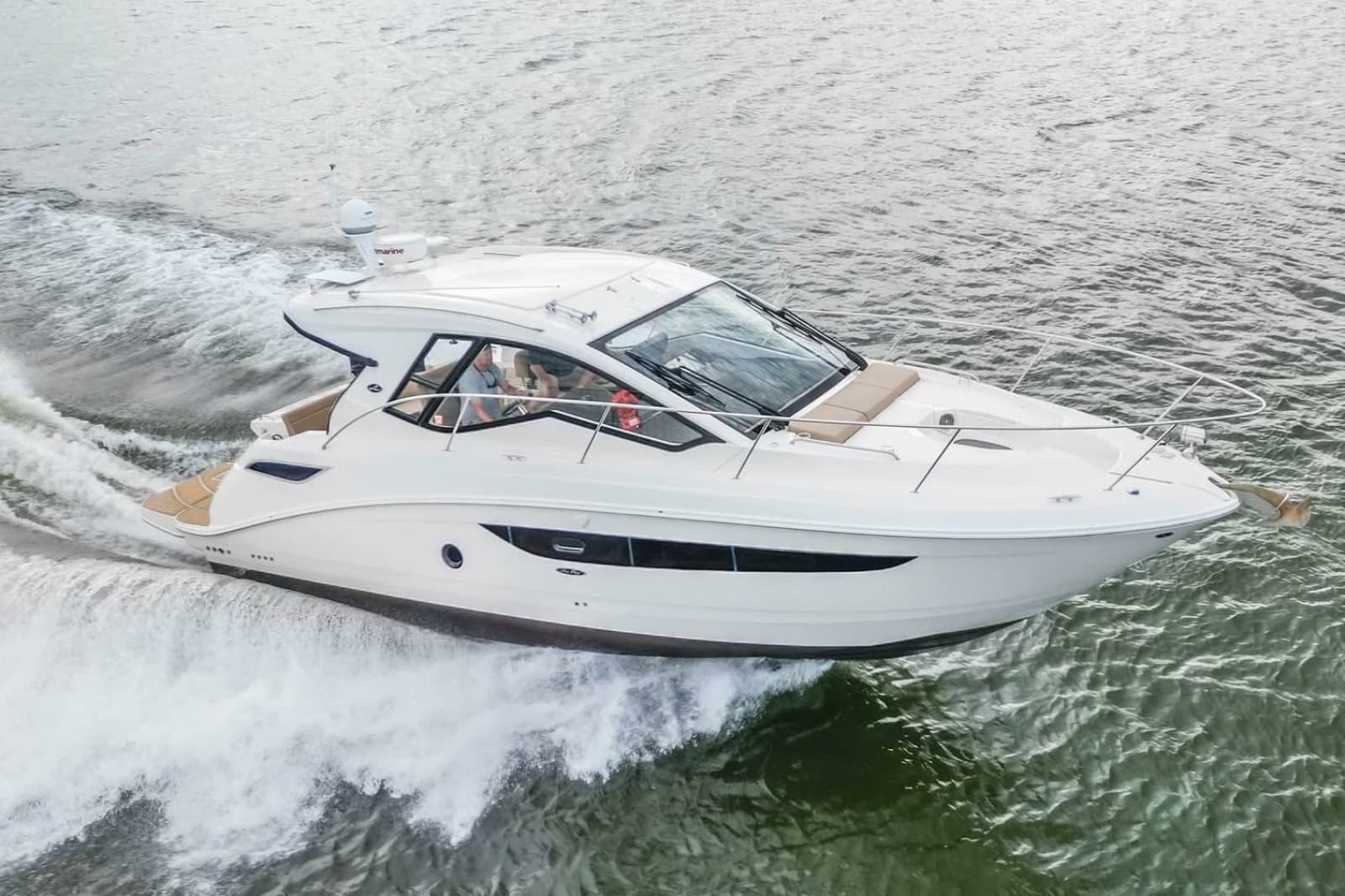 2017 Sea Ray Sundancer 350 Coupe