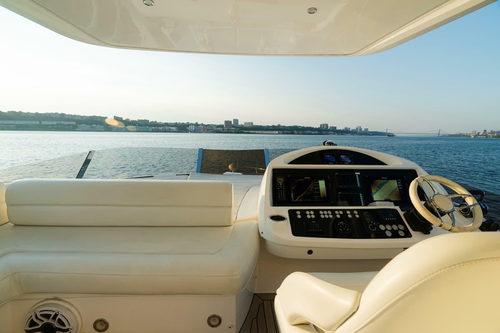 2016 Sunseeker Manhattan 65