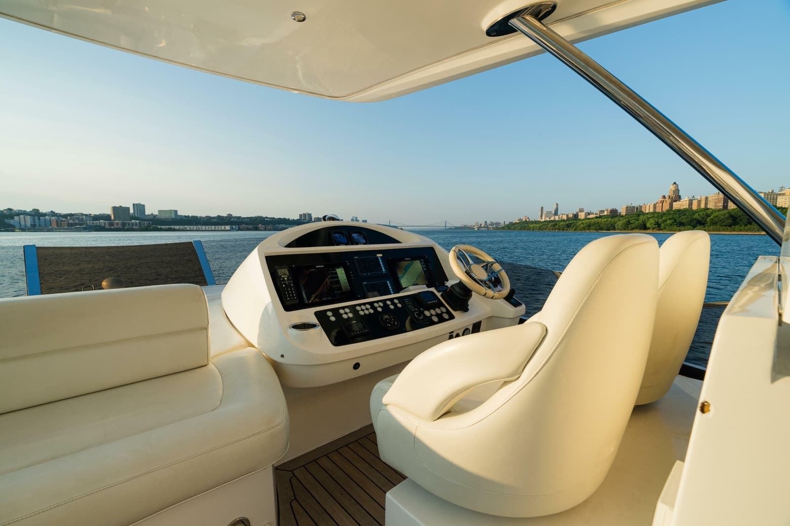 2016 Sunseeker Manhattan 65