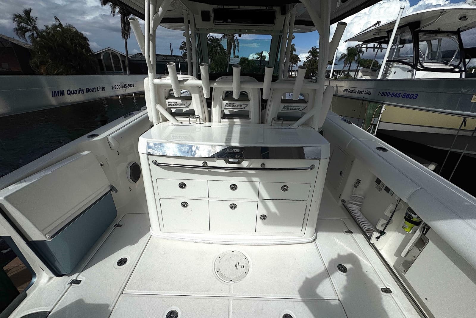 2014 Boston Whaler 350 Outrage