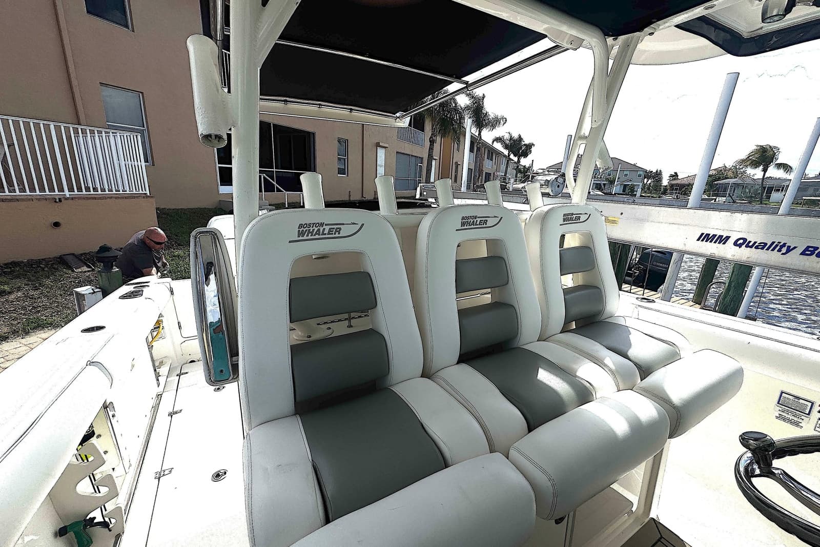 2014 Boston Whaler 350 Outrage