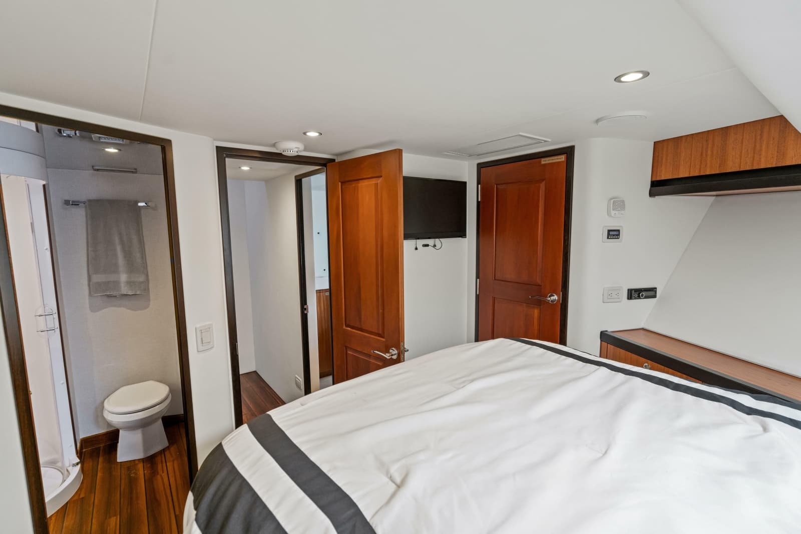 2013 Hatteras 60 Motor Yacht
