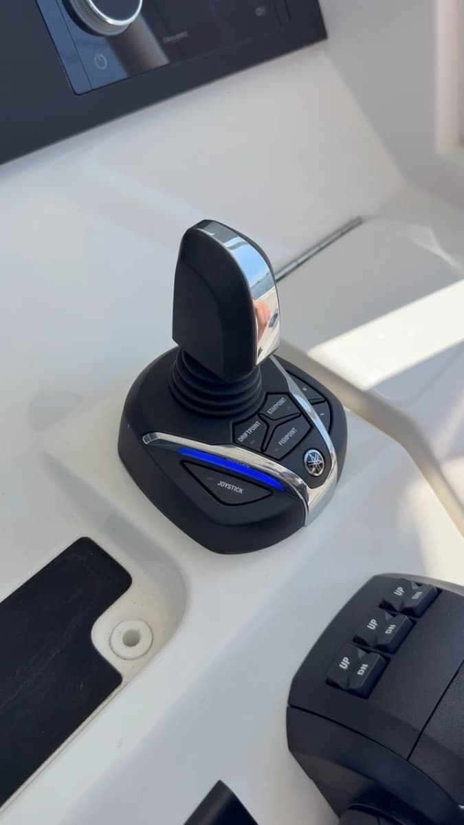 2025 Regulator Center Console