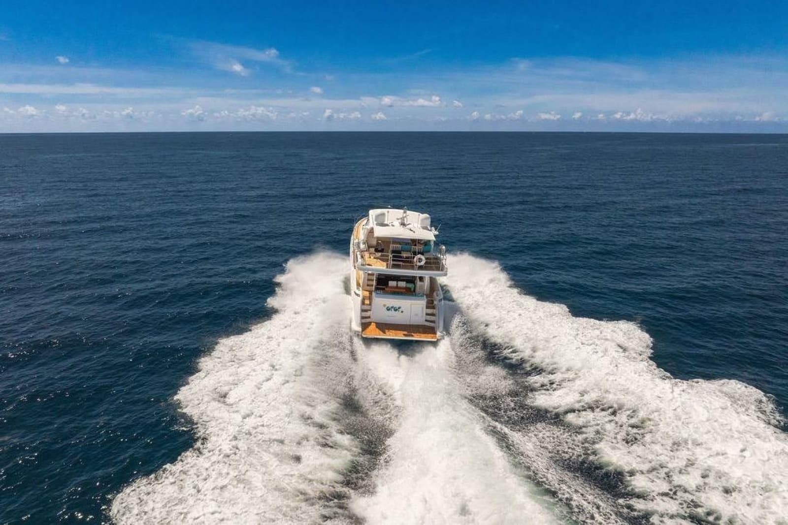 2011 Azimut 70