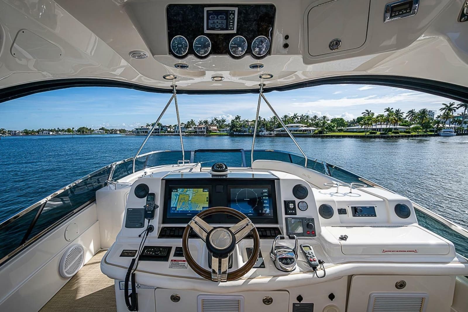 2010 Sea Ray 52 Sedan Bridge