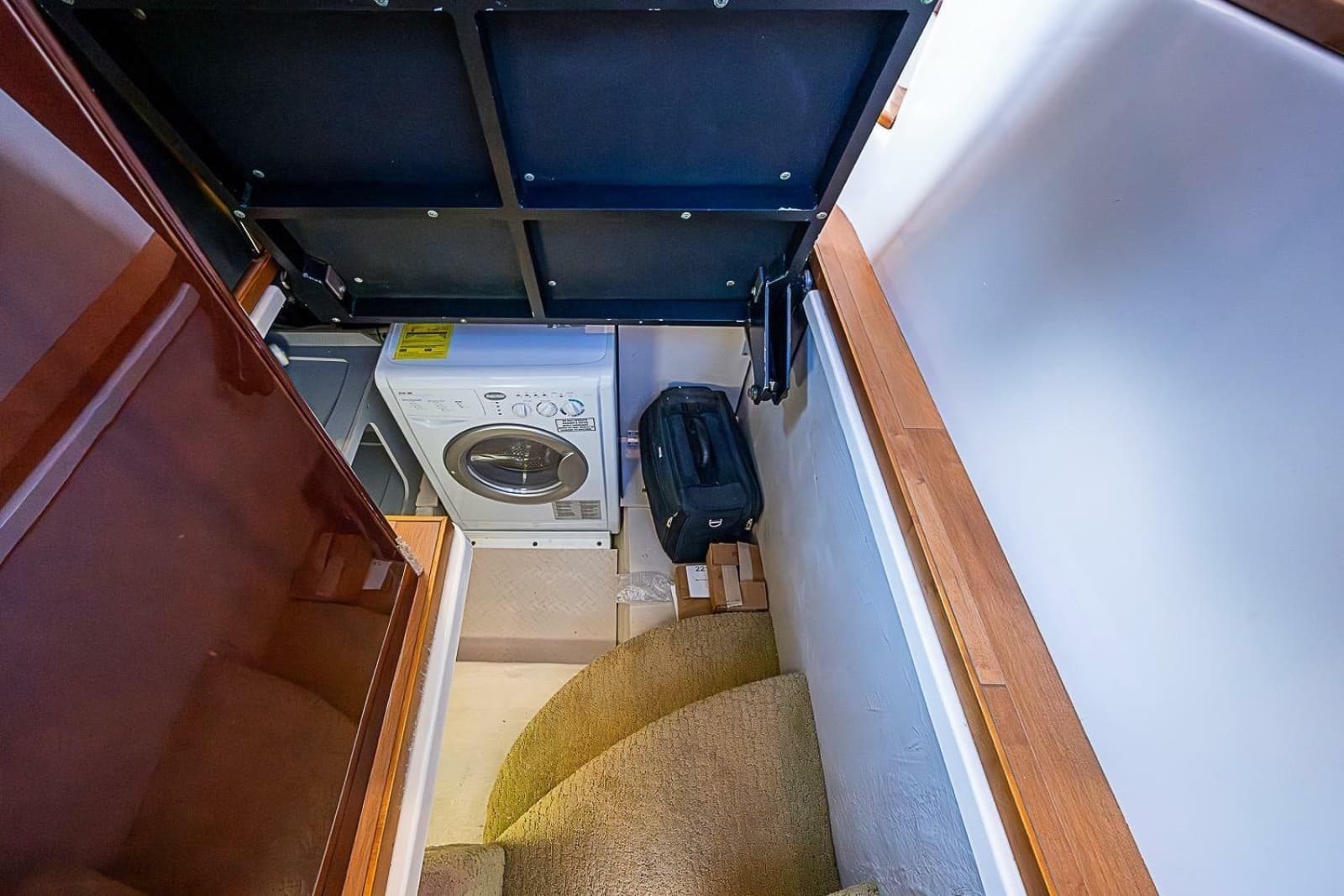 2010 Sea Ray 52 Sedan Bridge