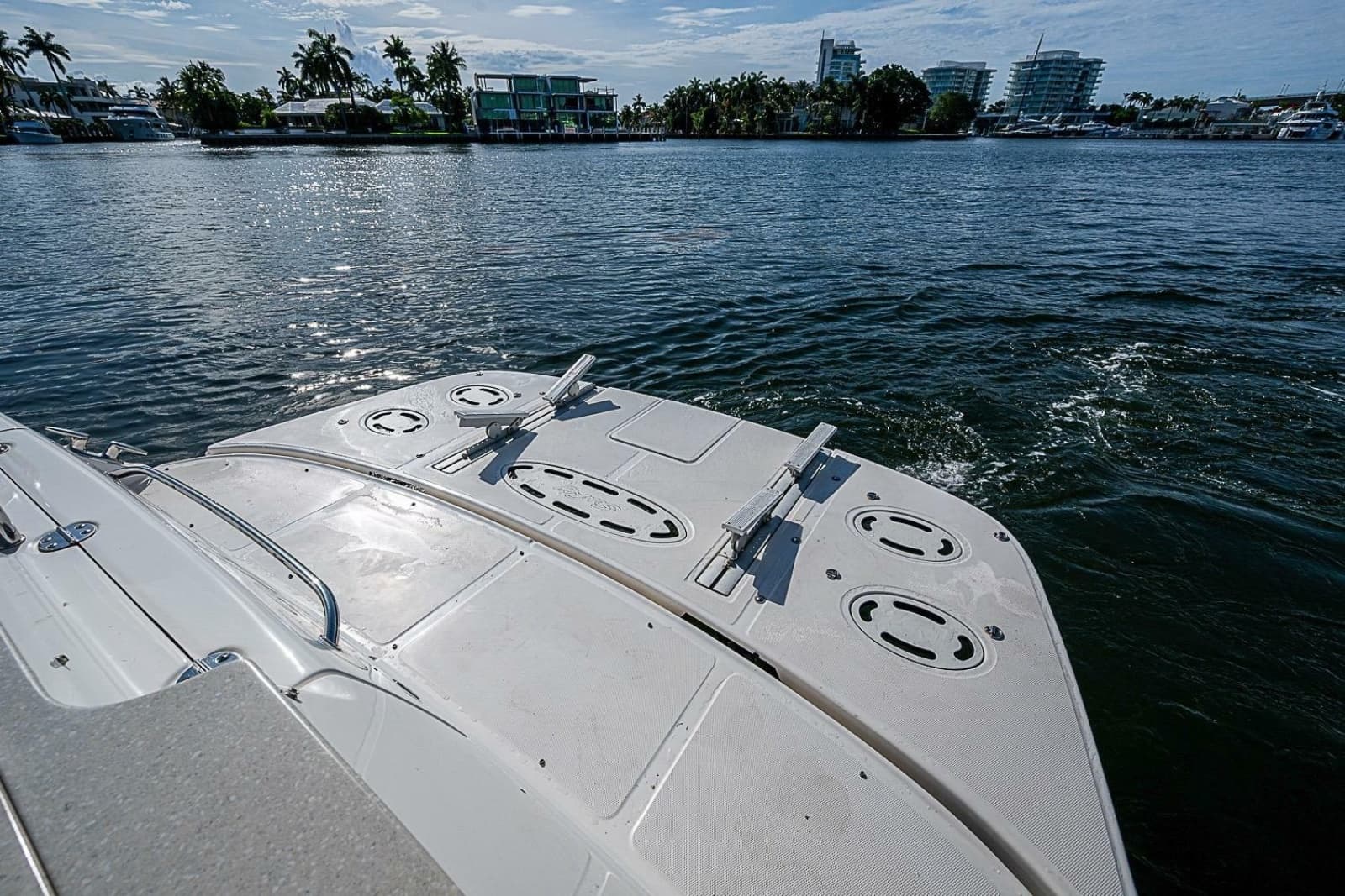 2010 Sea Ray 52 Sedan Bridge