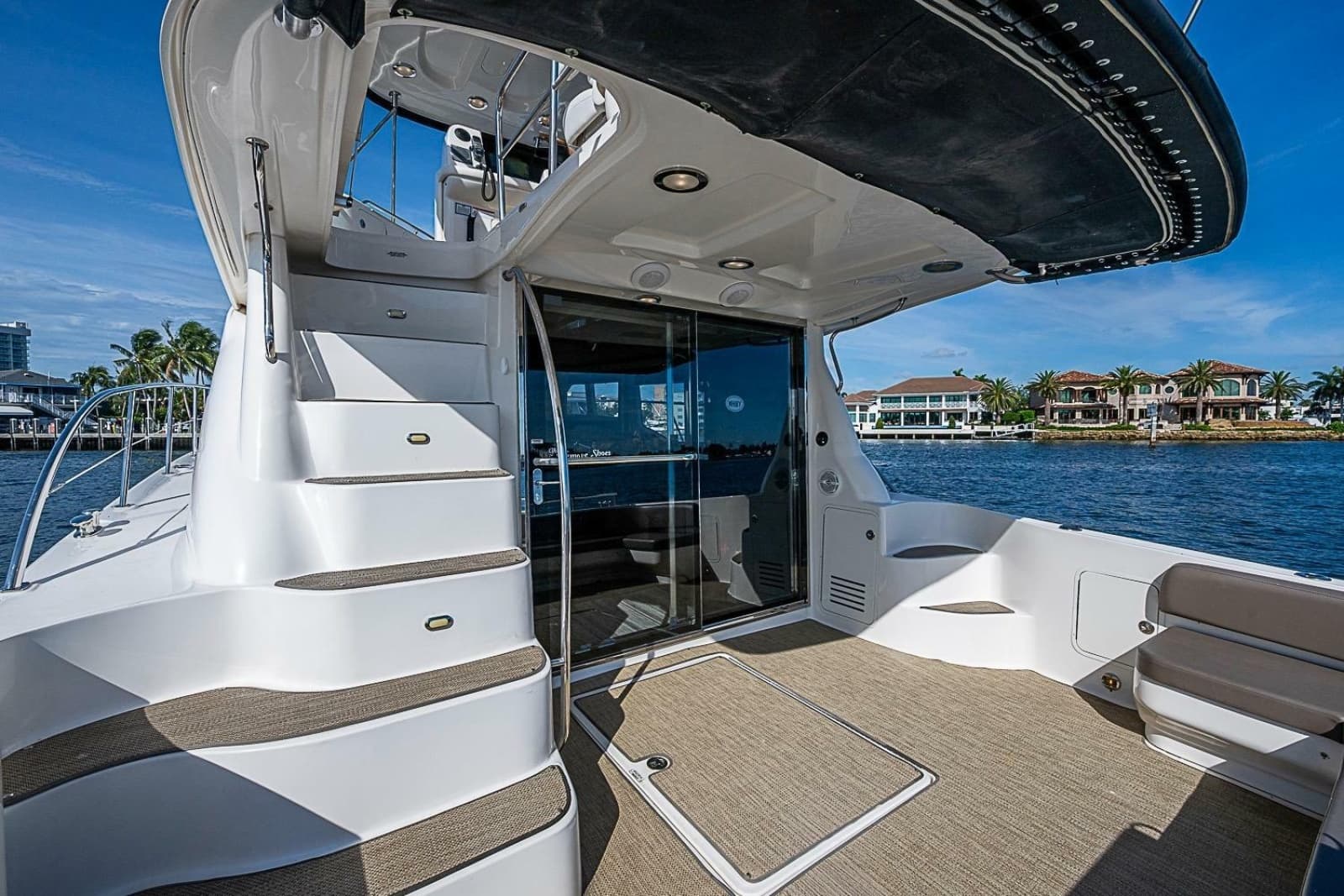 2010 Sea Ray 52 Sedan Bridge