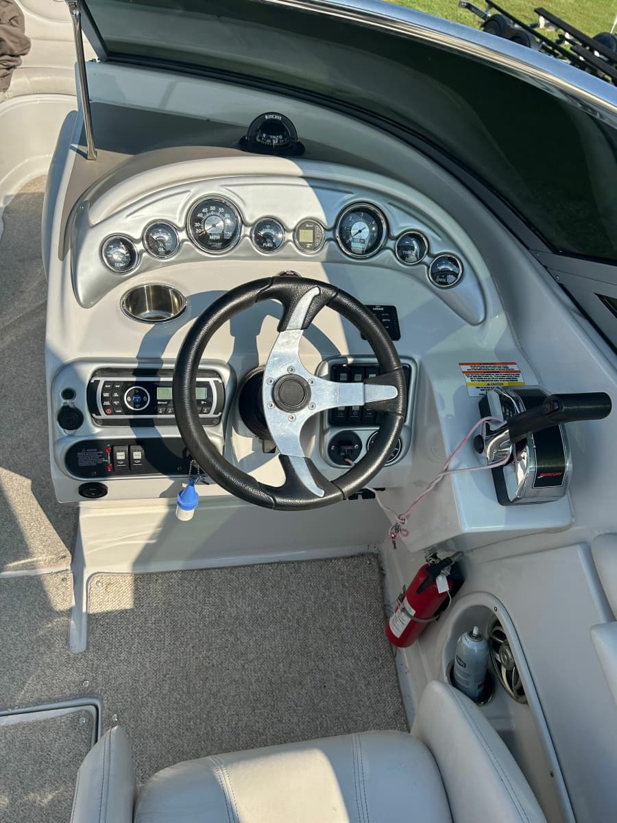 2008 Crownline 300 LS