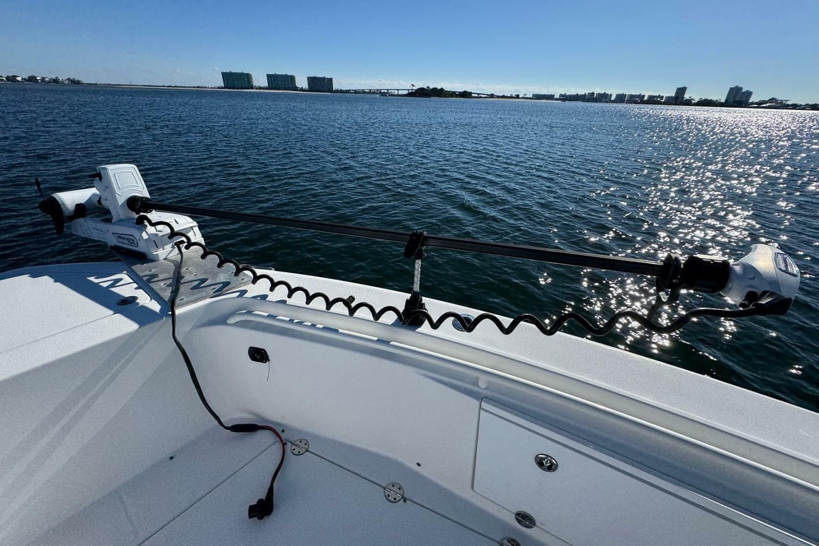 2008 Everglades 350 Center Console