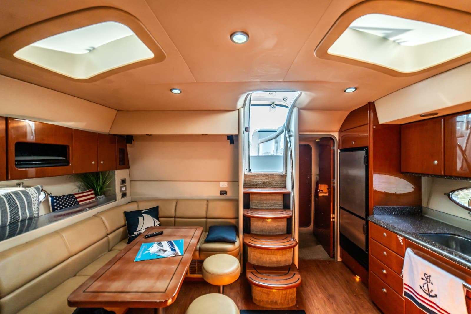 2008 Formula 45 Yacht