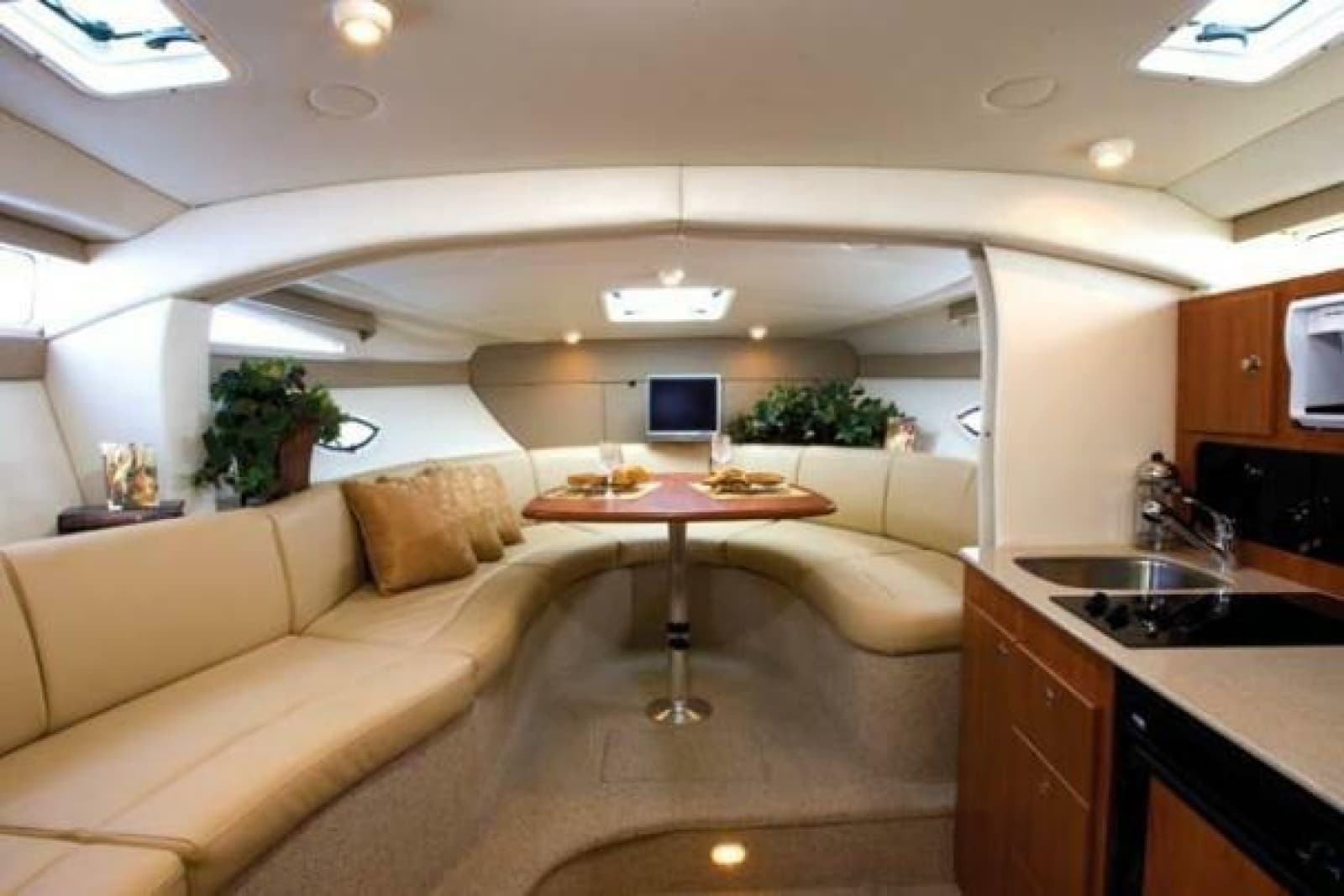 2007 Bayliner 325