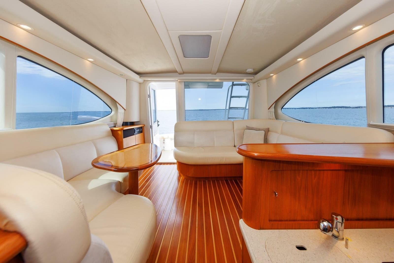 2007 Tiara Yachts 3900 Convertible