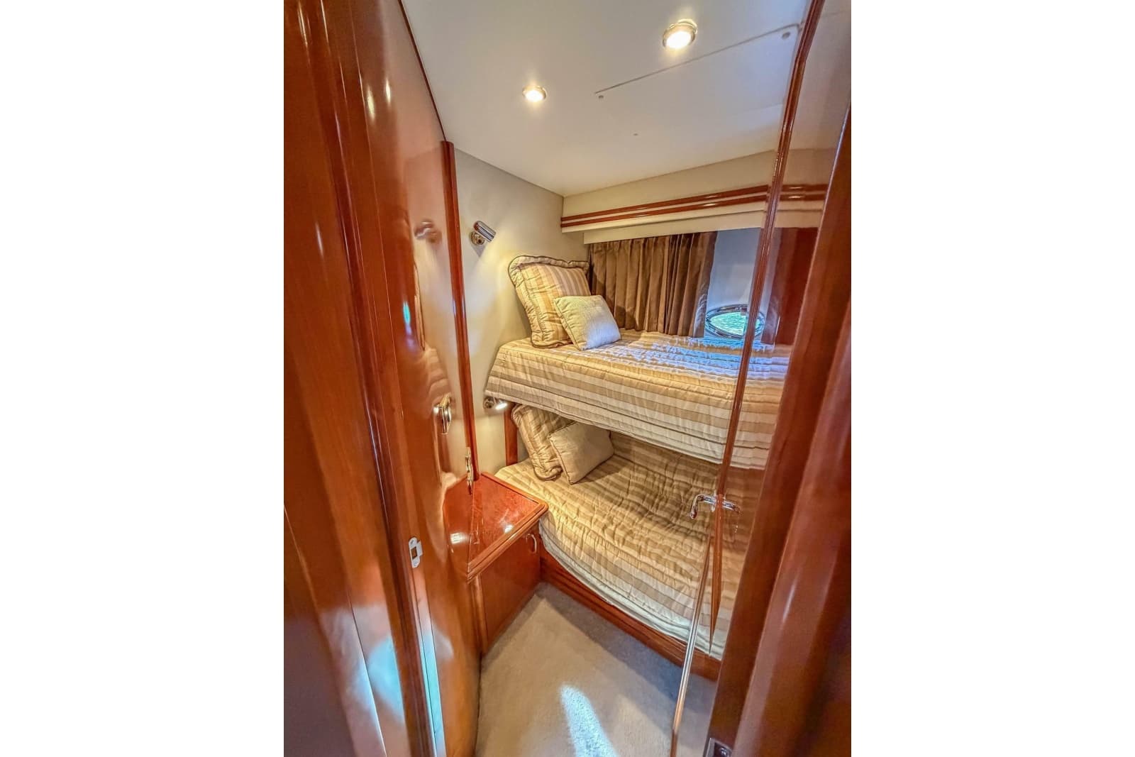 2005 Carver 570 Voyager Pilothouse