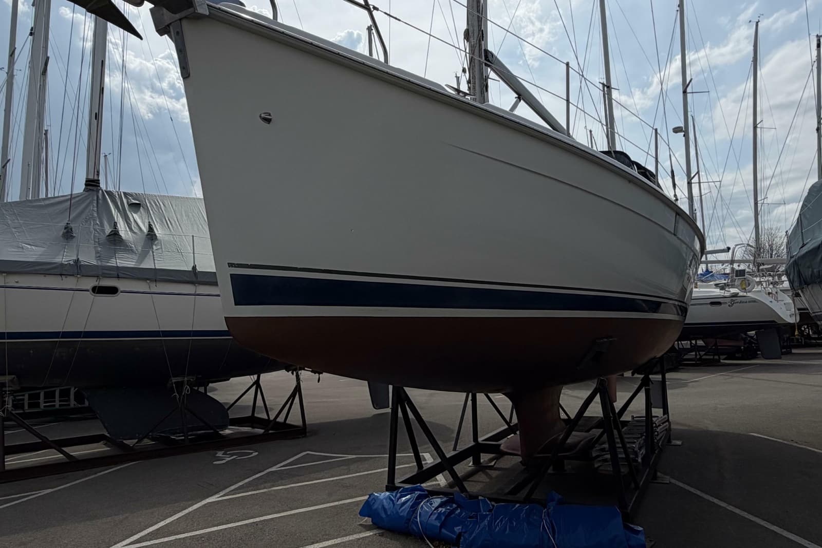 2005 Hunter 38