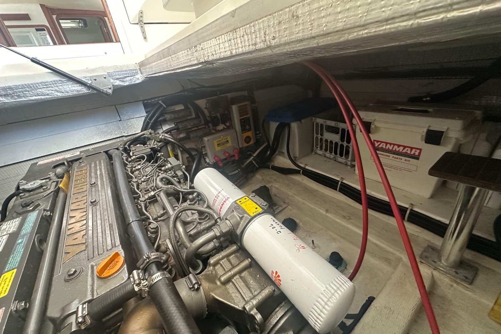2005 Legacy Yachts 34 Express
