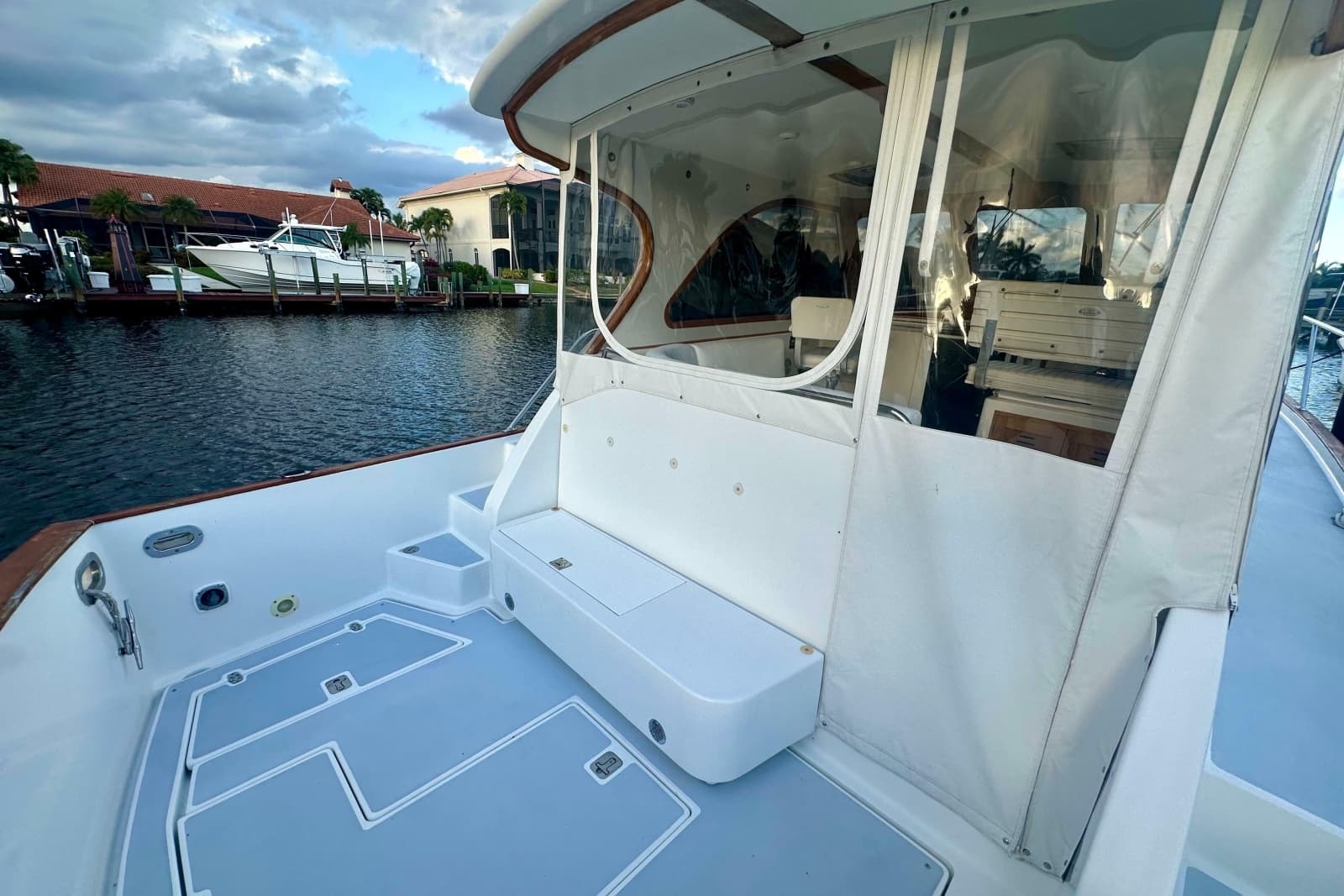 2005 Legacy Yachts 34 Express