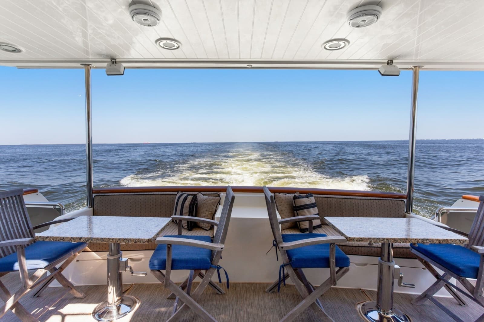 2005 Offshore Yachts 66 Pilot House
