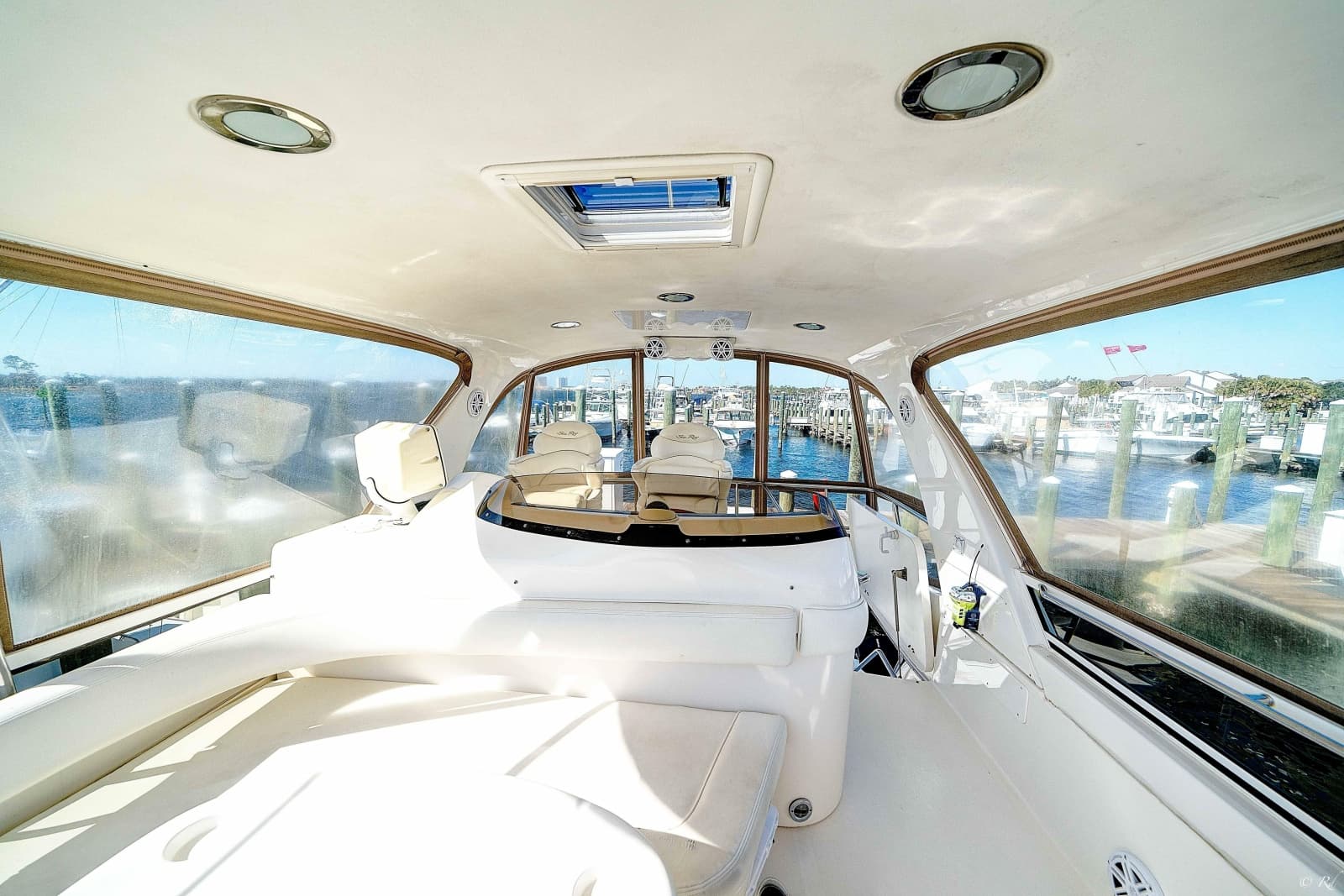 2004 Sea Ray 480 Sedan Bridge