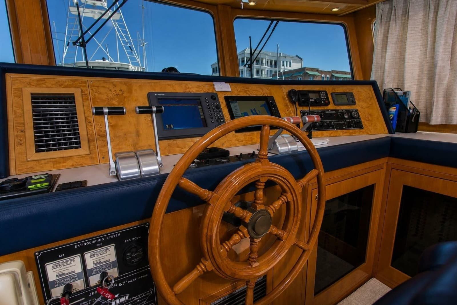 2003 Jefferson Pilothouse 57